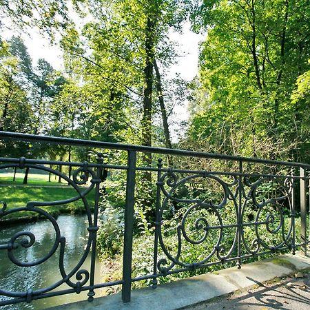 Hotel Biederstein Am Englischen Garten Munique Exterior foto